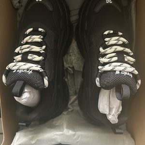 Yes I Am Selling Some Brand New Black Balenciaga All Black Size 6 And Women